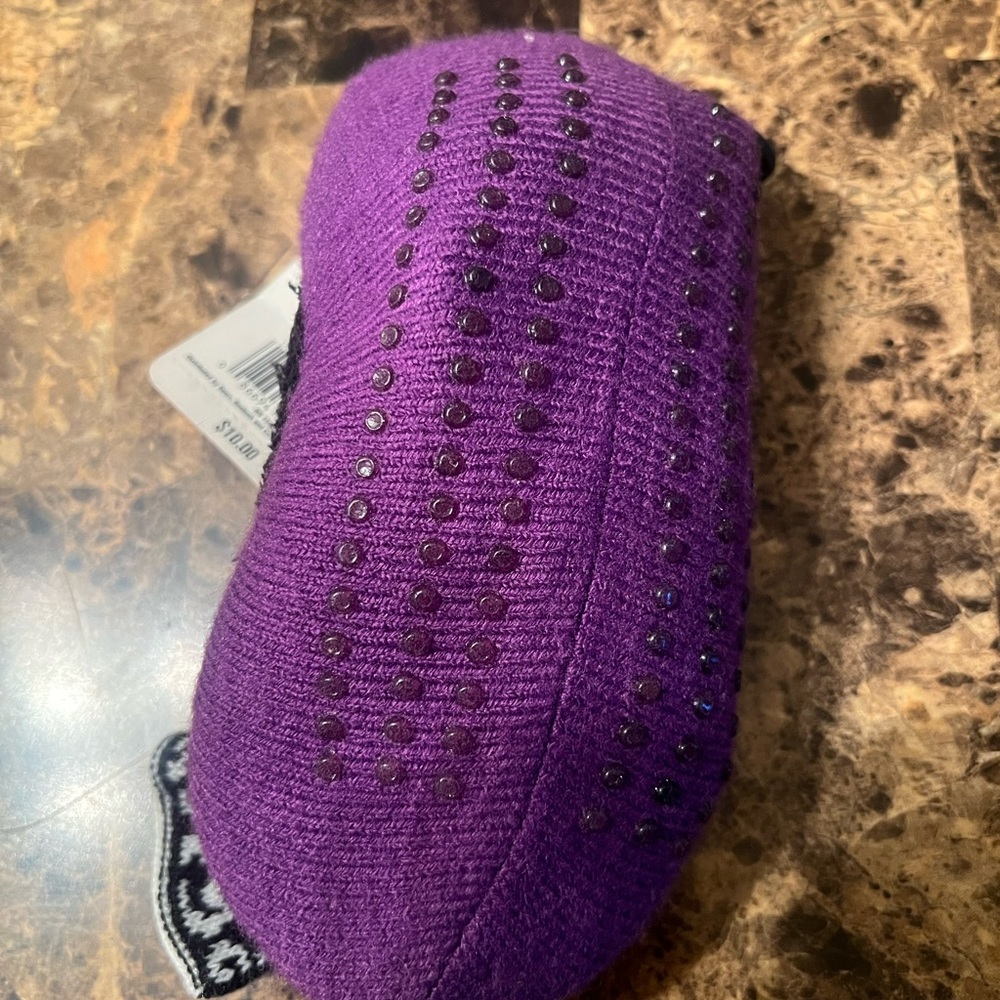Slippers - Picture 2 of 2